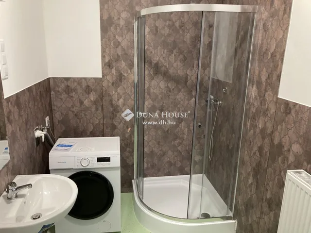 Eladó ház Esztergom 1199 nm