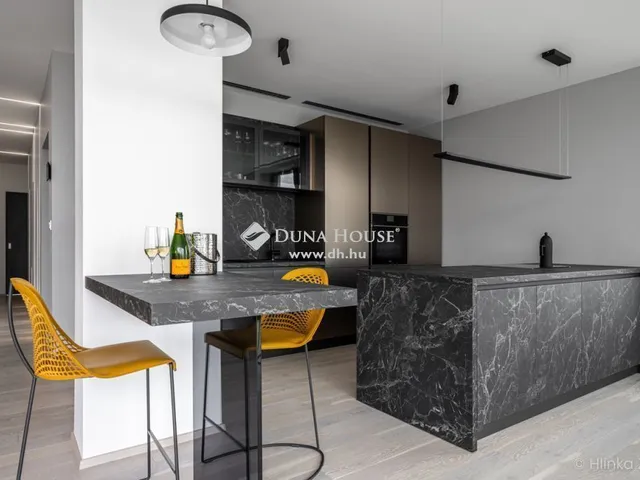 Eladó lakás Budapest XII. kerület 120 nm