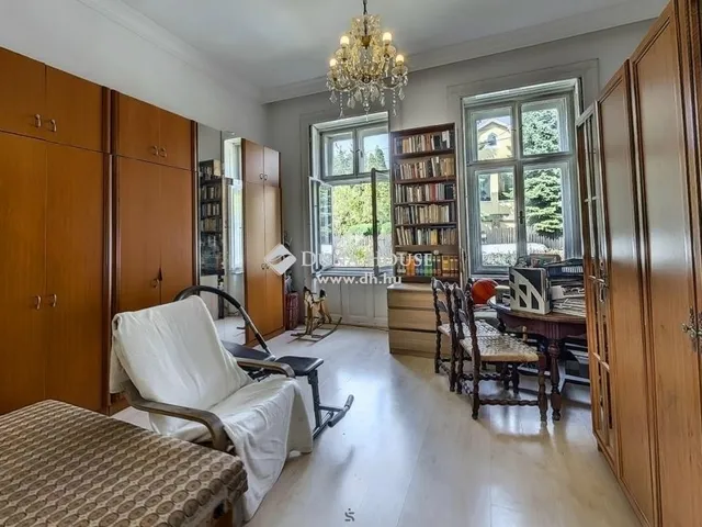 Eladó ház Budakeszi 350 nm