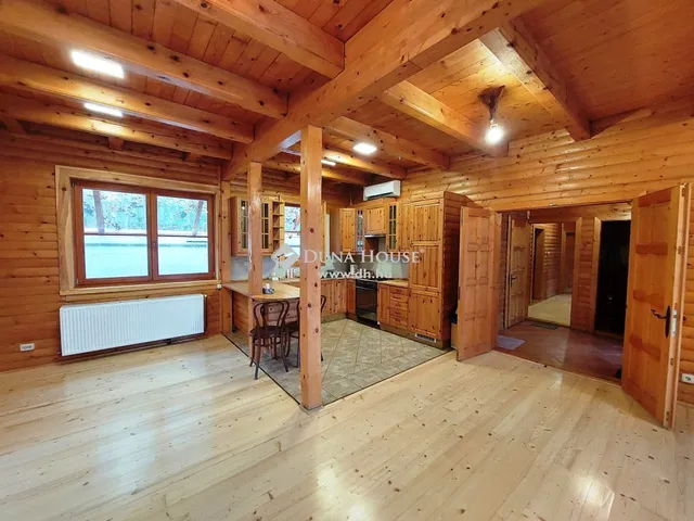 Eladó ház Érd 284 nm