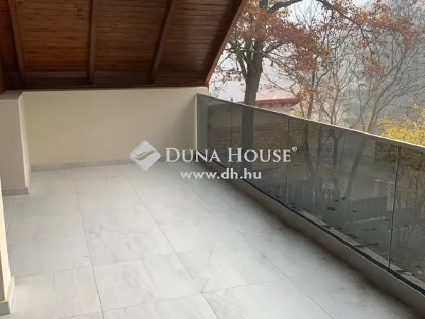 Eladó ház Leányfalu 430 nm