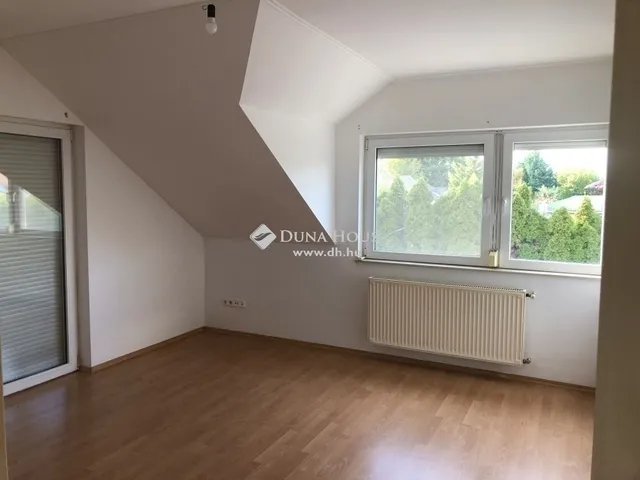 Eladó ház Budapest XVII. kerület 210 nm