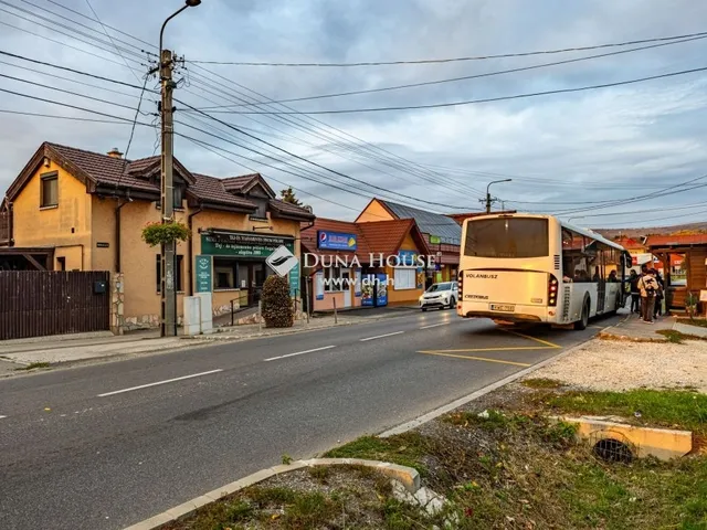 Eladó kereskedelmi és ipari ingatlan Páty 477 nm