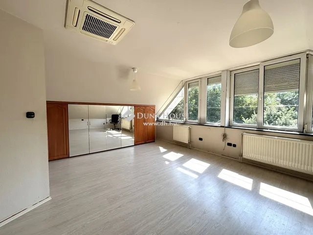 Eladó ház Budapest XXII. kerület 260 nm