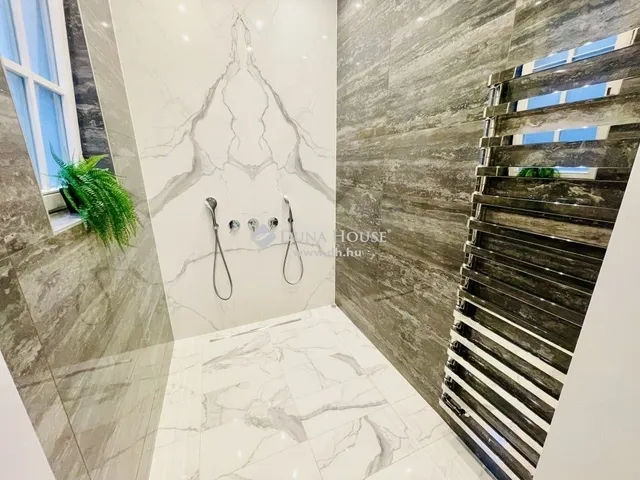 Eladó lakás Budapest VI. kerület 160 nm