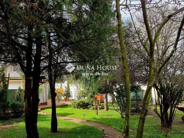 Eladó ház Debrecen 380 nm