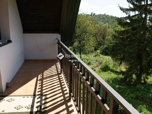 Eladó ház Kerepes 220 nm