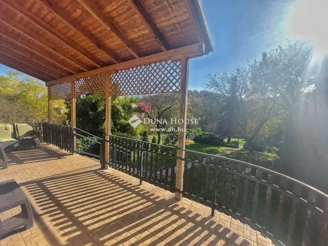 Eladó ház Kerepes 220 nm