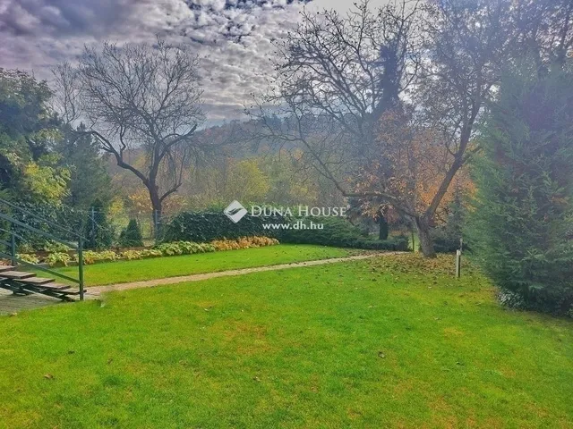 Eladó ház Kerepes 220 nm