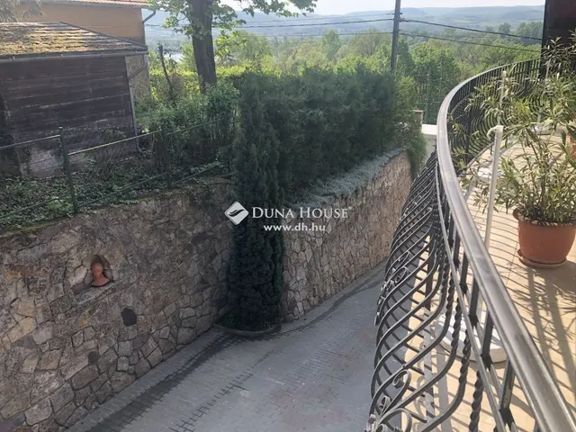 Eladó kereskedelmi és ipari ingatlan Zebegény 802 nm