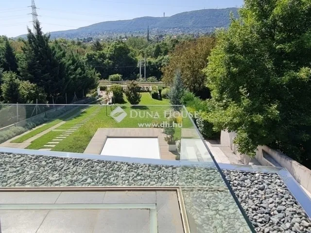 Eladó ház Budapest III. kerület 311 nm