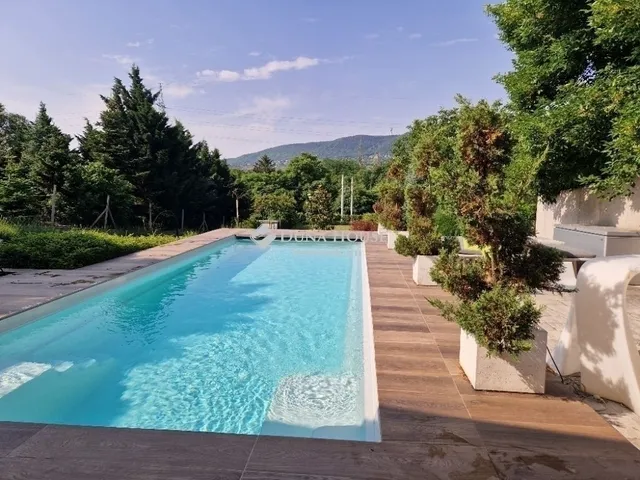 Eladó ház Budapest III. kerület 311 nm