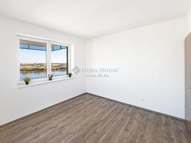 Eladó lakás Budapest XI. kerület 99 nm