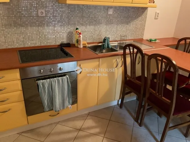 Eladó ház Majosháza 185 nm