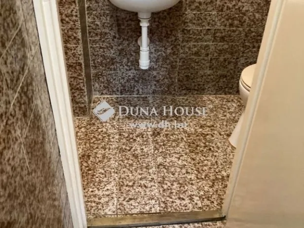 Eladó ház Budapest III. kerület 220 nm