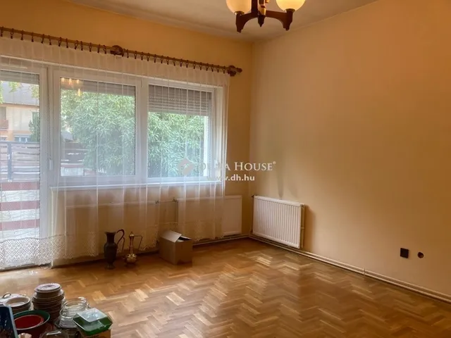 Eladó ház Budapest III. kerület 220 nm