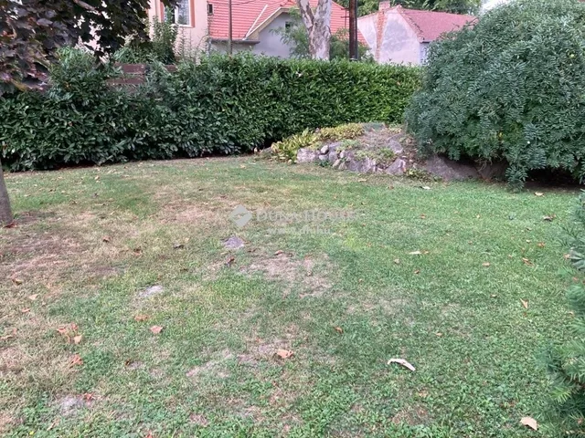 Eladó ház Budapest III. kerület 220 nm