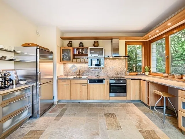 Eladó ház Budapest XII. kerület 396 nm