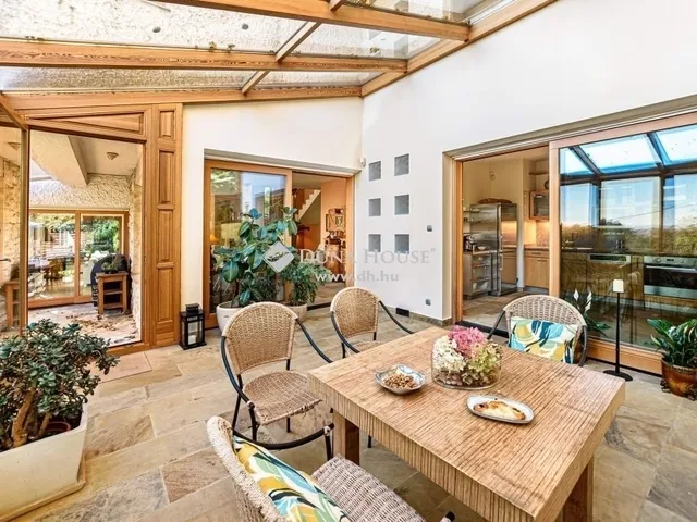 Eladó ház Budapest XII. kerület 396 nm