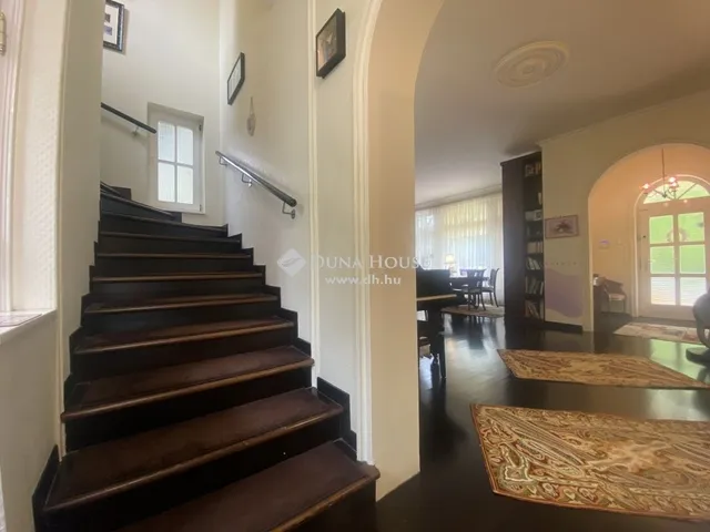 Eladó ház Solymár 200 nm