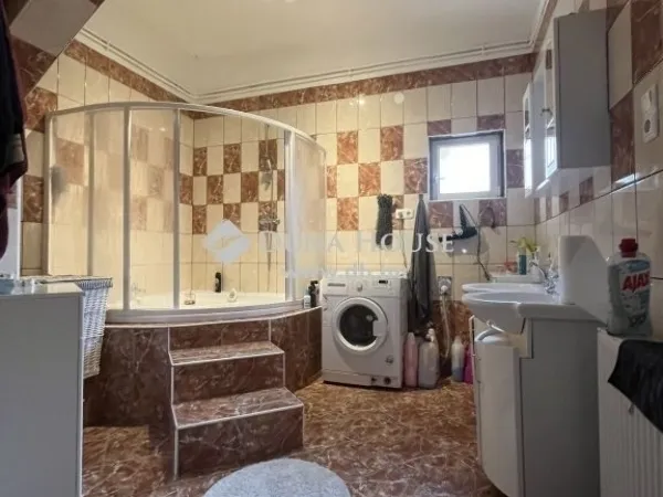 Eladó kereskedelmi és ipari ingatlan Budapest XXII. kerület 106 nm