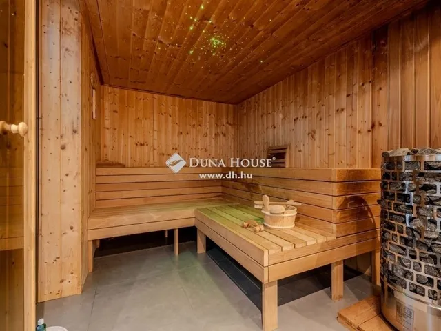 Eladó ház Budapest II. kerület 325 nm