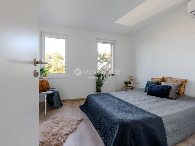 Eladó lakás Budapest VI. kerület 77 nm