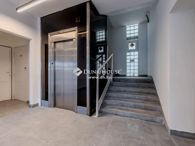Eladó lakás Budapest VI. kerület 60 nm