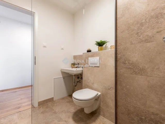 Eladó lakás Budapest VI. kerület 60 nm