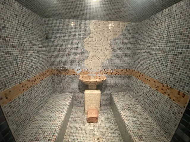 Eladó ház Balatonfüred 550 nm