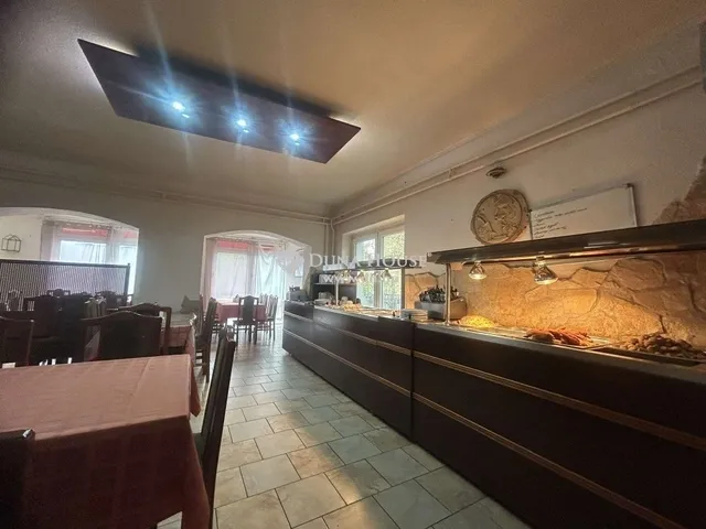 Eladó kereskedelmi és ipari ingatlan Vecsés 357 nm