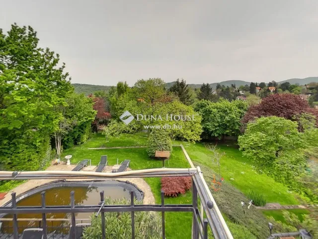 Eladó ház Budapest II. kerület, Budaliget 385 nm