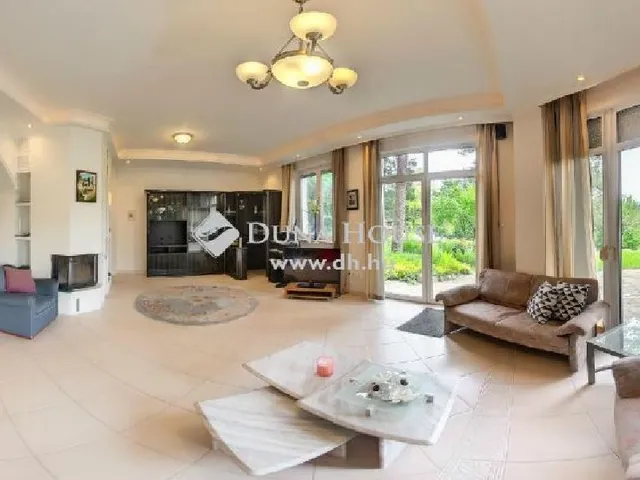 Eladó ház Budapest II. kerület, Budaliget 385 nm