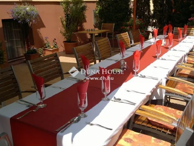 Eladó üdülő és hétvégi ház Debrecen, Veres Péter-kert 967 nm