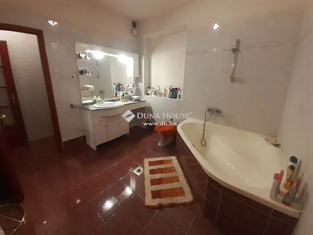 Eladó üdülő és hétvégi ház Debrecen, Veres Péter-kert 967 nm