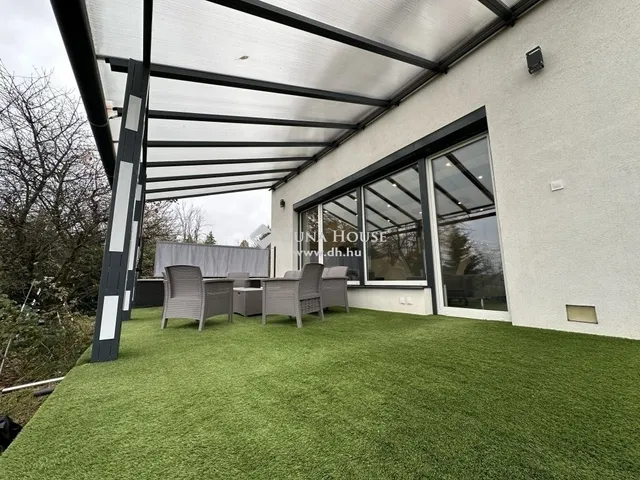 Eladó ház Gödöllő 292 nm