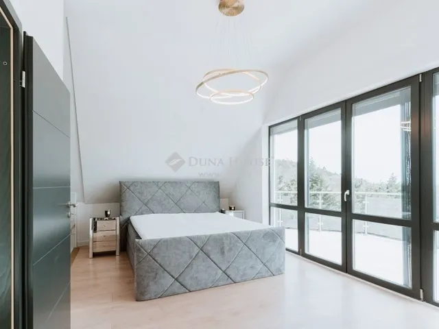 Eladó ház Velence 390 nm