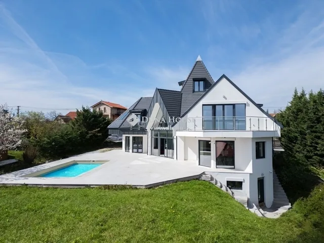 Eladó ház Velence 390 nm