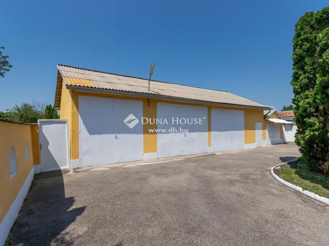 Eladó kereskedelmi és ipari ingatlan Solt 1160 nm