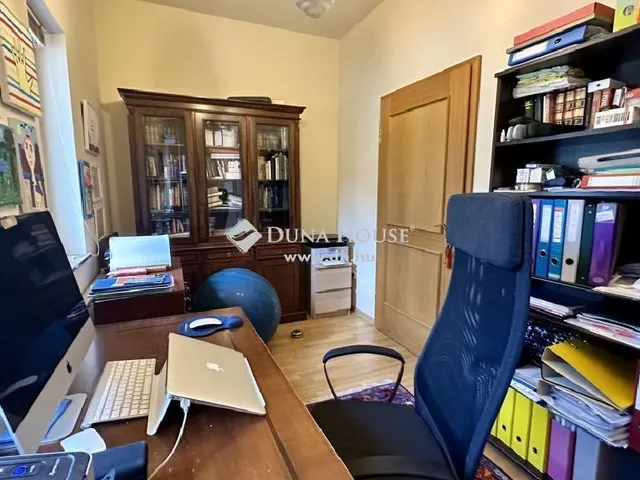 Eladó ház Leányfalu 470 nm