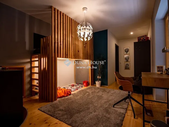 Eladó ház Balatonalmádi 220 nm