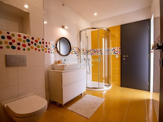 Eladó ház Balatonalmádi 220 nm