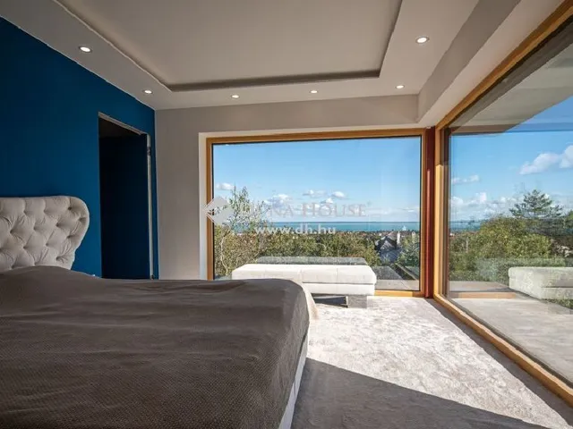 Eladó ház Balatonalmádi 220 nm