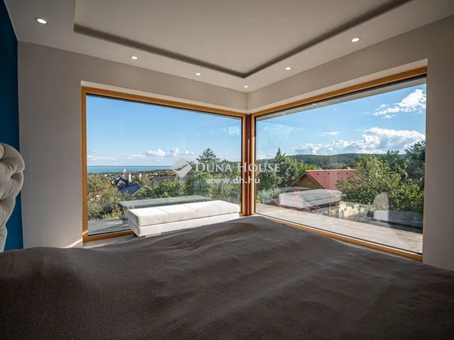 Eladó ház Balatonalmádi 220 nm