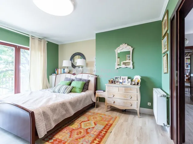 Eladó ház Budaörs 300 nm