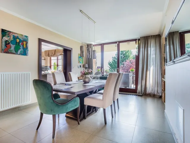 Eladó ház Budaörs 300 nm