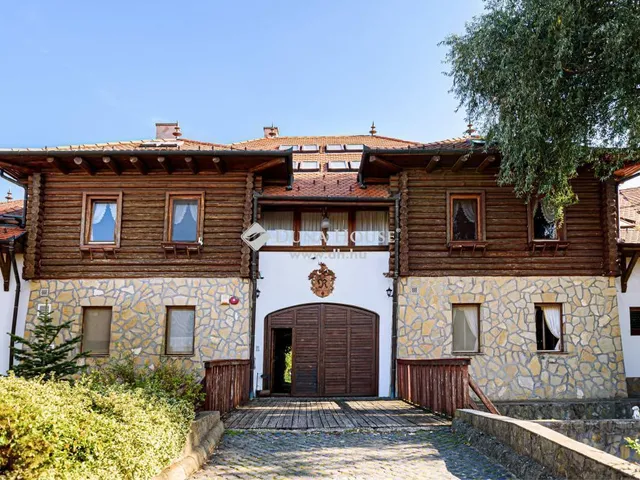 Eladó ház Ceglédbercel 2850 nm
