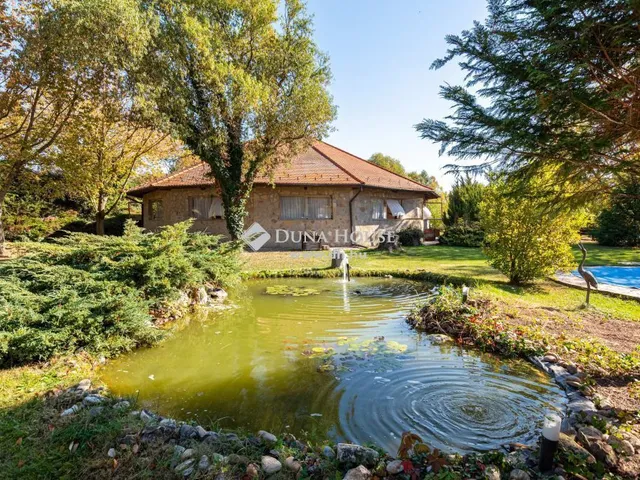 Eladó ház Ceglédbercel 2850 nm