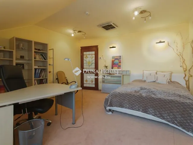 Eladó ház Budapest XXI. kerület 740 nm