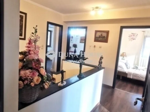 Eladó ház Fót 160 nm